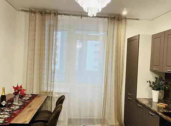 Продаж Квартира 3-кімнатна, 4/8 поверх на Олександрівська Vinnytsya