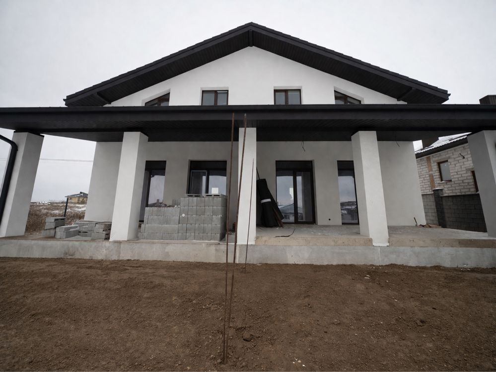 Продаж Будинок 5-кімнатний на вул. Центральна Корнин - фото 1