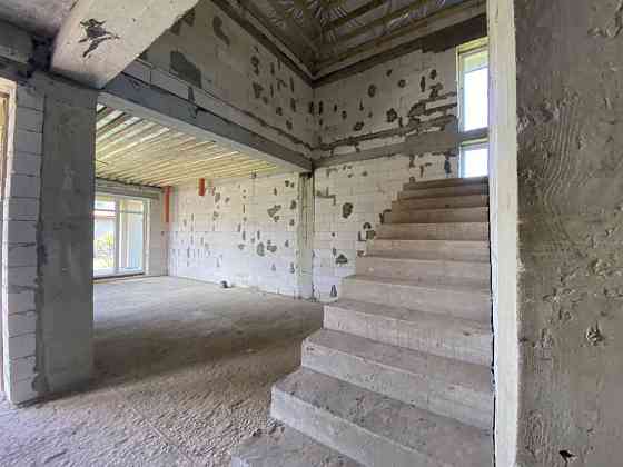 2-этажный стильный  дом с террасой в Совиньоне Лиманка