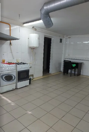 Оренда торгове приміщення на вул. (Холодноярська) Московська) поверх - 1/2 Кропивницький