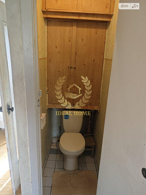 Простора трикімнатна квартира у спокійному районі Kiev - photo 9