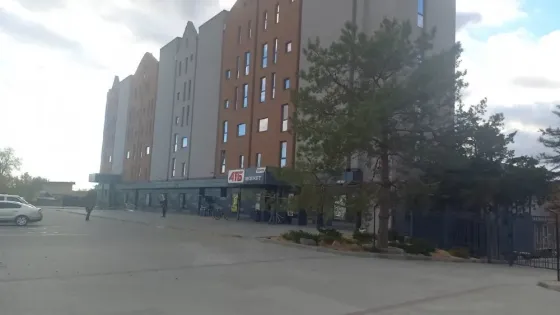 Здається Приміщення вільного призначення площа 74 кв.м 1-й поверх Дніпро Lagoom Дніпро