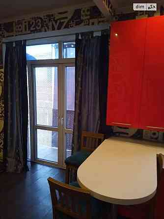 Оренда Квартира 2-кімнатна, 5/5 поверх на вул. Генерала Алмазова, 9 Kiev