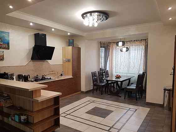 Дом с евроремонтом на 5.6 сотках земли! Фонтан/Куприна. Одеса