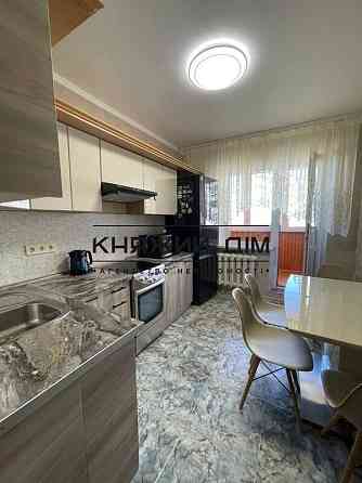 Оренда Квартира 2-кімнатна, 15/18 поверх на Крушельницкой Соломии ул. Kiev