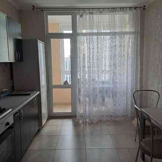 Оренда Квартира 1-кімнатна, 12/24 поверх на пр. Академіка Глушкова, 9-г Київ