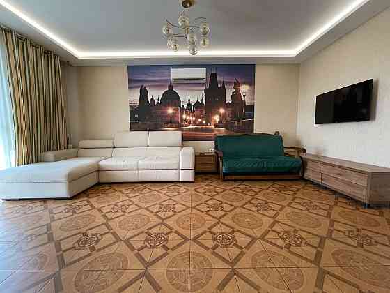 Оренда Квартира 1-кімнатна, 17/25 поверх на Валерія Лобановського, 144 Київ