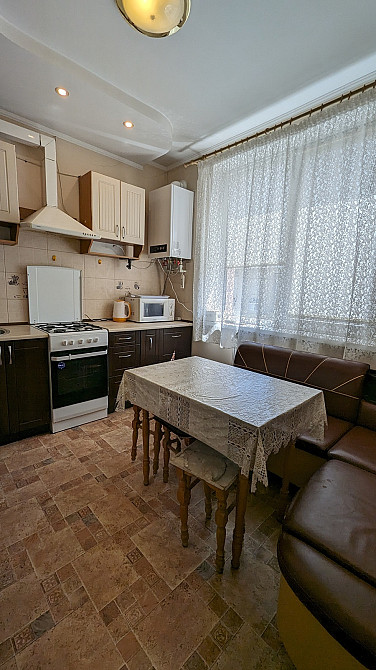 Продаж Квартира 3-кімнатна, 10/10 поверх на вул. Симоненка В. Івано-Франківськ - фото 2