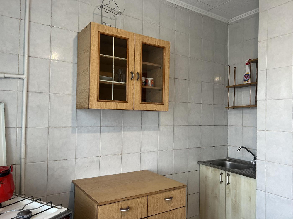 Оренда Квартира 1-кімнатна, 8/9 поверх на вул. Захисників Маріуполя Ровно - изображение 1