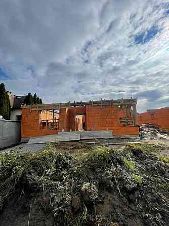 Продається сучасна “американка” в районі Підлипники Uzhhorod