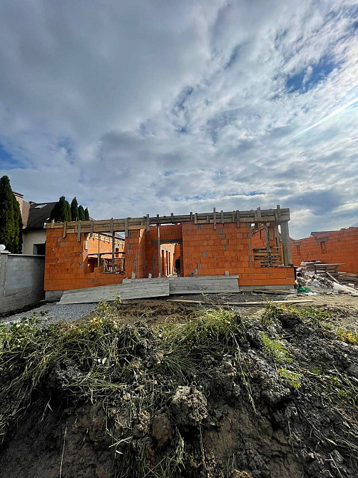 Продається сучасна “американка” в районі Підлипники Uzhhorod - photo 1