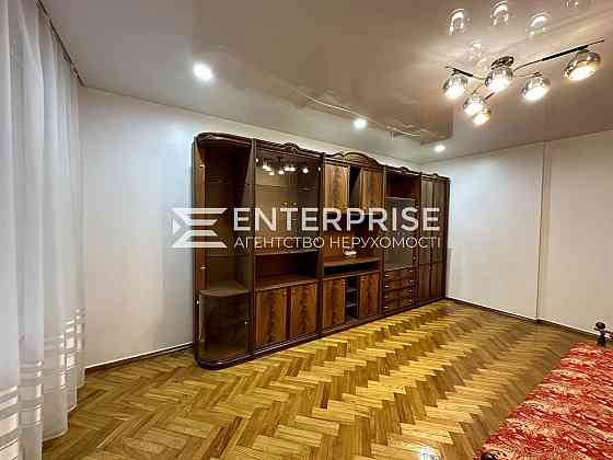 Продаж Квартира 3-кімнатна, 1/10 поверх на вул. Зоологічна Kiev