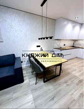 Продаж Квартира 1-кімнатна, 25/25 поверх на вул. Родини Крістерів Київ