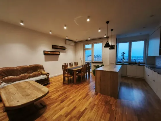 Продаж 3к Квартира 85 кв.м Богомольця 22 Ужгород