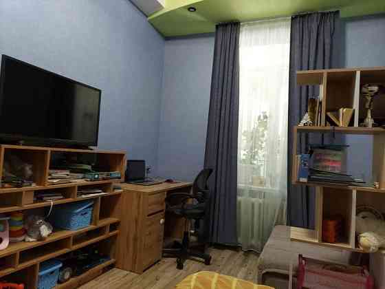 Продам 2-комнатную квартиру на улице Болгарская Одесса