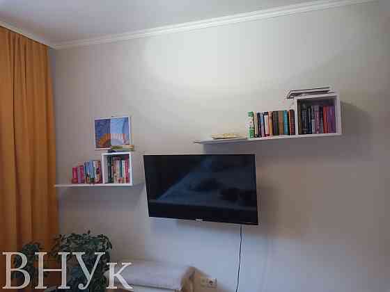 Продаж Квартира 3-кімнатна, 5/10 поверх на Відродження Луцк