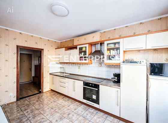 Продаж Квартира 3-кімнатна, 3/16 поверх на вул. Василия Порика Kiev