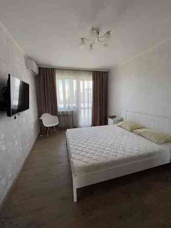 Оренда Квартира 3-кімнатна, 9/9 поверх на ул. Полярная Київ