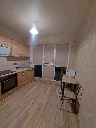 Оренда Квартира 1-кімнатна, 2/6 поверх на Камянська, 123 Київ