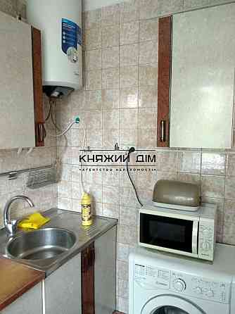 Оренда Квартира 3-кімнатна, 4/5 поверх на Вавиловых ул. Киев