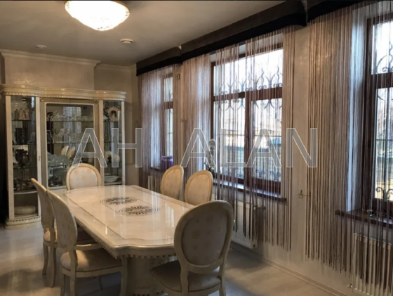 Продаж Будинок 6-кімнатний на Волзька вул., 43 Київ