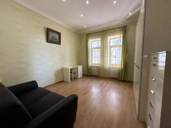 Продаж 3к Квартира 151 кв.м Сабанский пр Одеса