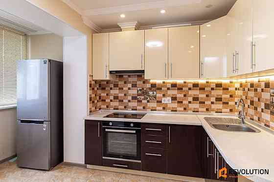 Оренда Квартира 3-кімнатна, 8/16 поверх на Ревуцкого, 23 Київ