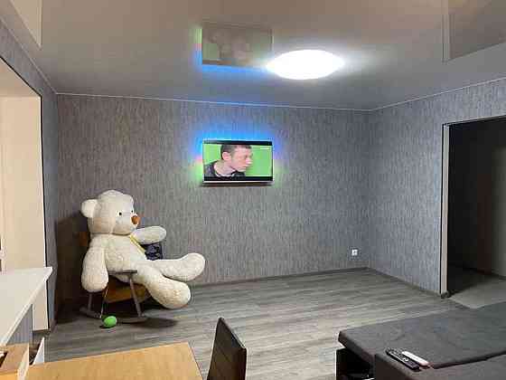 Оренда Квартира 3-кімнатна, 4/9 поверх на ул. Привокзальная Київ