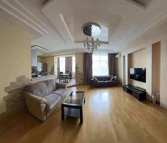 3-комн квартира - Дома Каркашадзе на ул. Довженко Odessa