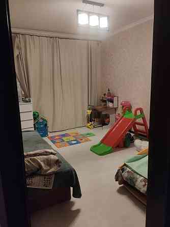 Продаж Квартира 2-кімнатна, 14/25 поверх на Милославська вул., д. 8 Kiev