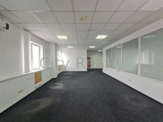 Здається Офісні приміщення площа 232 кв.м 3-й поверх Київ Вікентія Хвойкі 18/14 Київ