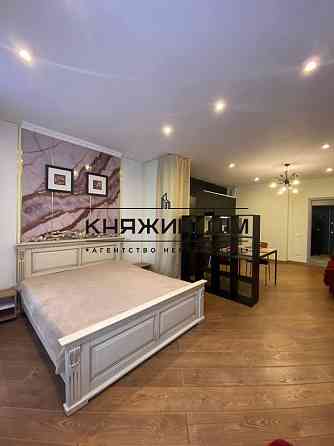 Оренда Квартира 1-кімнатна, 7/10 поверх на Центральная ул. Київ