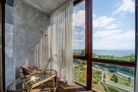 Оренда Квартира 3-кімнатна, 4/8 поверх на Черноморская ул., 1 Одесса