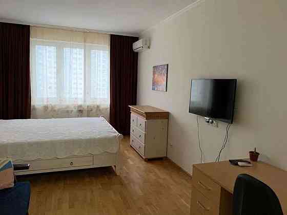 Оренда Квартира 1-кімнатна, 12/18 поверх на ул. Патриарха Мстислава Скрипника, 40 Kiev