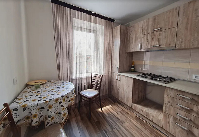 Продаж 2к квартири 52 кв. м на вул. Торговиця Тернопіль - фото 2
