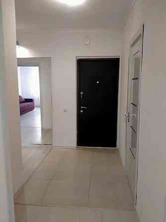 Оренда Квартира 2-кімнатна, 12/25 поверх на Ахматової, 24 Київ