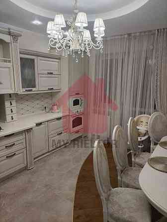 Продаж 3к Квартира 89.3 кв.м О.Хіри Uzhhorod