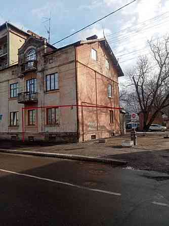 Продаж Квартира 3-кімнатна, 1/3 поверх на вул. Шухевичів Ивано-Франковск