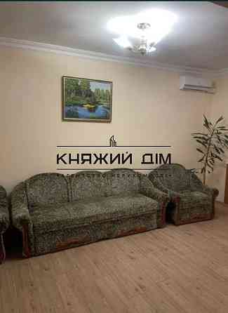 Оренда Квартира 1-кімнатна, 1/5 поверх на Кустанайская ул. Київ