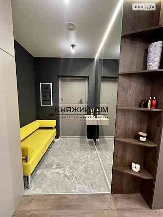 Продаж Квартира 2-кімнатна, 9/26 поверх на Причальная ул. Kiev