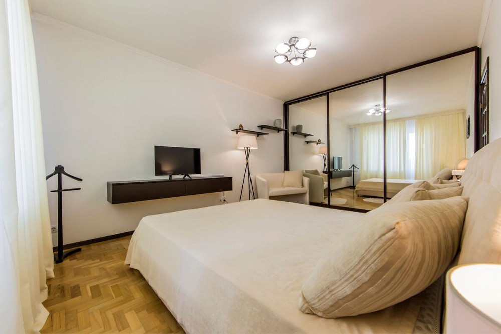 Оренда Квартира 1-кімнатна, 15/18 поверх на вул. Ревуцького, 42 Киев - изображение 2