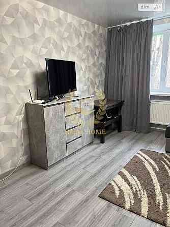 Продаж Квартира 15-кімнатна на Туполева Академика ул., 15Г Київ