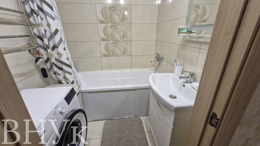 Продаж Квартира 3-кімнатна, 1/9 поверх на Метельницького Luts'k - photo 4