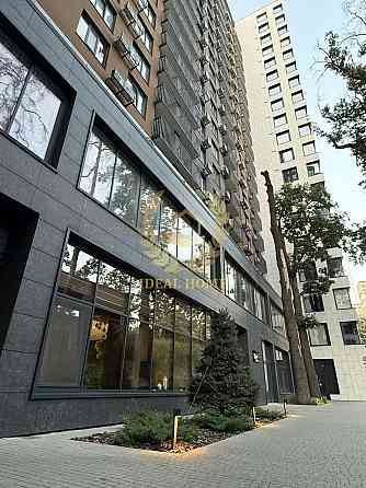 Затишна 1к квартира з окремою спальнею в будинку бізнес-класу Киев