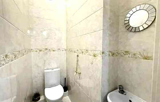 Продаж Квартира 2-кімнатна, 6/8 поверх на Жамбіла Жабаєва вул., д. 7-Д Kiev