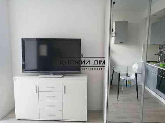 Оренда Квартира 1-кімнатна, 2/6 поверх на Соловцова Николая ул. Київ