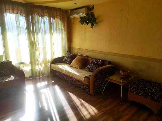 Оренда Квартира 3-кімнатна, 8/10 поверх на Бульвар Лесі Українки, 3 Kiev