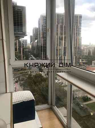 Оренда Квартира 1-кімнатна, 8/9 поверх на Предславинская ул. Kiev