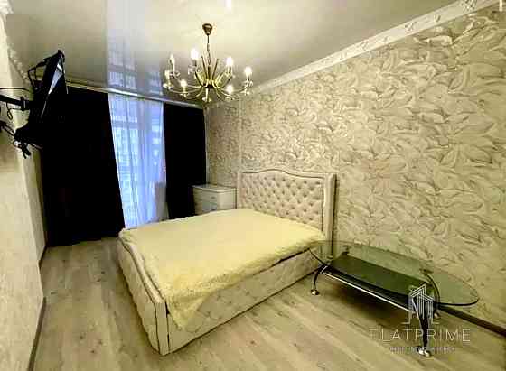 Продаж Квартира 3-кімнатна, 22/25 поверх на Пчілки Олени вул., д. 8 Kiev