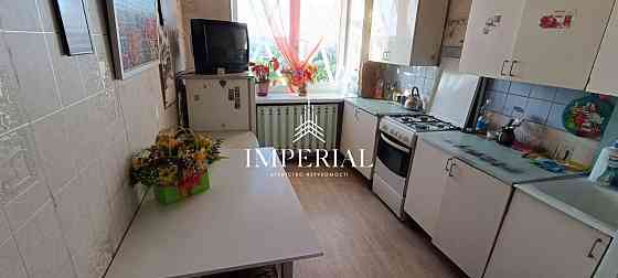 Продаж Квартира 3-кімнатна, 9/9 поверх на вул. Артилерійський Киев